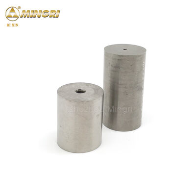 Matrice in carburo di tungsteno ML100 YG20 con superficie lucidata e alta resistenza alla flessione per la punzonatura di elementi di fissaggio