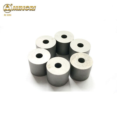 Prodotto OEM personalizzato Superficie lucidata WC+Cobalt Carburo di tungsteno Estruzione Stampo a fuso per disegno a canna